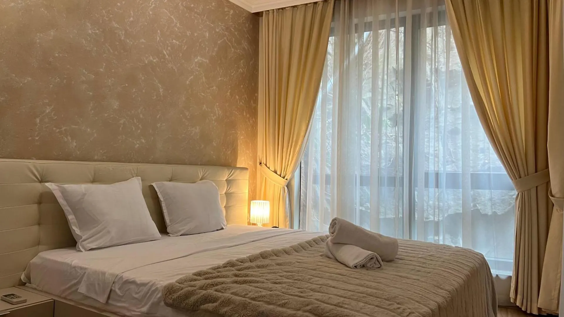 Appartamento Chic Luxury Escape Close To Kapana Area Plovdiv